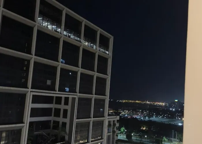 Vsm Staycation Moa View With Balcony Apartment
