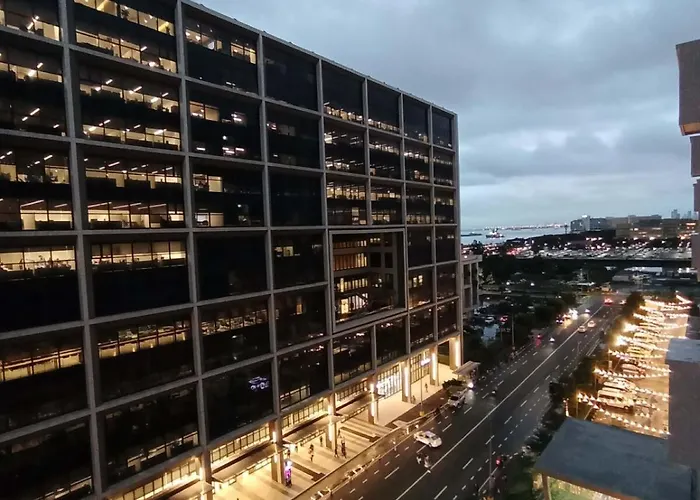 Apartment Vsm Staycation Moa View With Balcony *