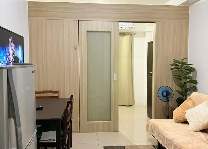 Apartment Vsm Staycation Moa View With Balcony *